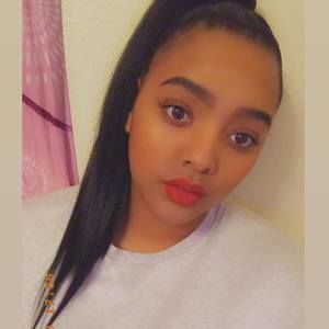 Meet your Posher, Kendra